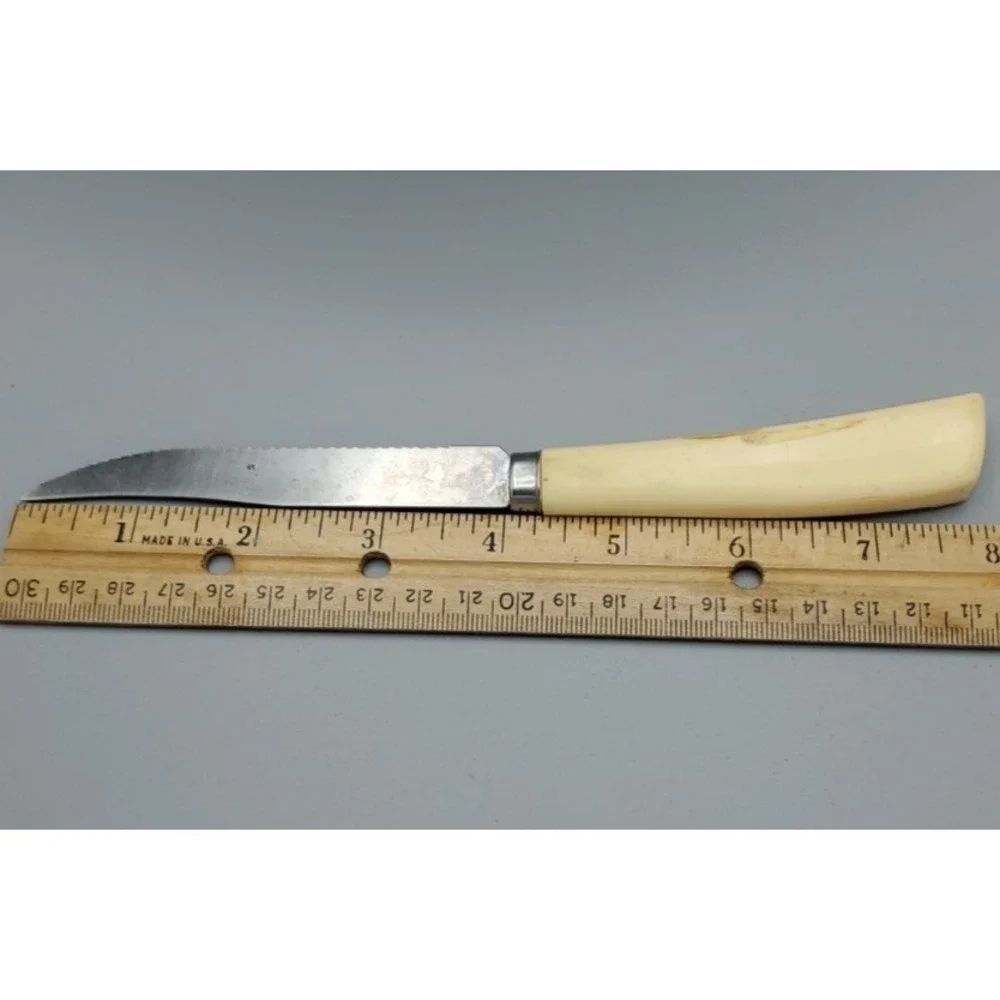 3 MCM Kitchen Knives With Plastic Handles Serrated Stanhome & Quikut Smooth Inox